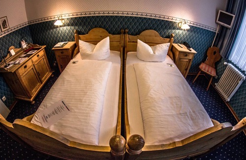 Adenau Hotel | Hotel Blaue Ecke