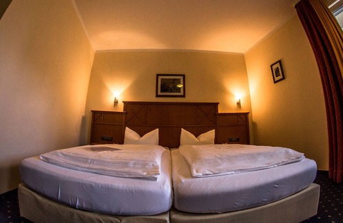 Adenau Hotel | Hotel Blaue Ecke
