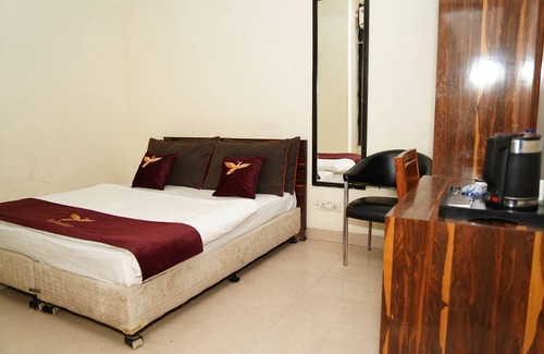 New Delhi Hotel | Hotel Blue Sky By Admire Stays
