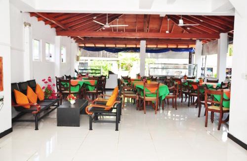 Thiranagama Hotel | Hotel Blue Sky