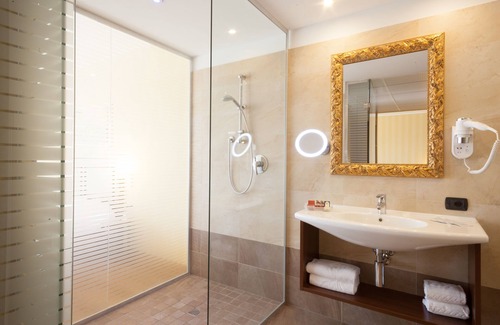 Costermano Hotel | Hotel Boffenigo The Golden Hour