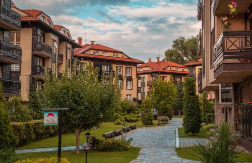 Kvartal Noviya Grad Hotel | Hotel Bojur & Bojurland Apartment Complex
