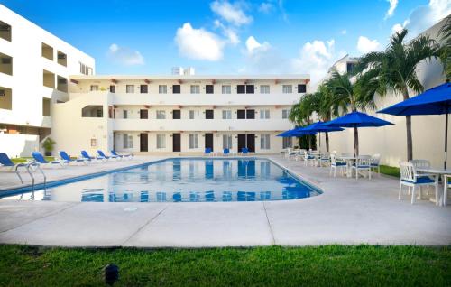 Downtown Cancun Hotel | Hotel Bonampak