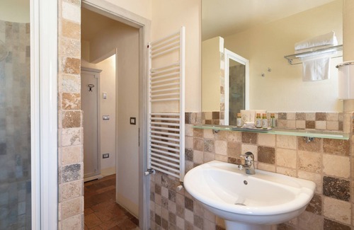 Lucignano d'Arbia Hotel | Hotel Borgo Antico