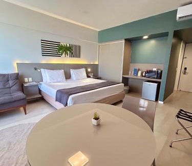 Meireles Hotel | Hotel Bourbon - Quarto 1603 - Beira Mar de Fortaleza - Vista Mar