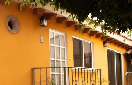 Central Cuernavaca Hotel | Hotel Boutique Casa Emilia