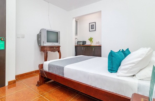 Engativa Hotel | Hotel Boutique Casa Magaly