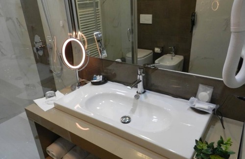 Blloku Hotel | Hotel Boutique Kotoni