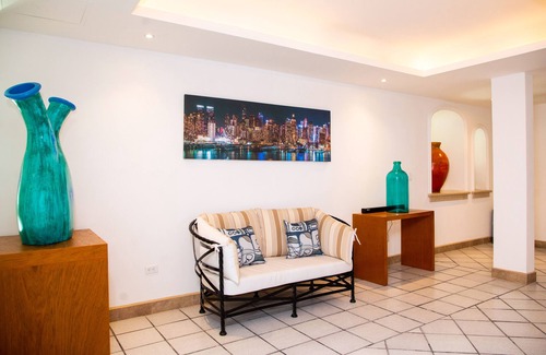 Downtown San Jose del Cabo Hotel | Hotel Boutique Plaza Doradas