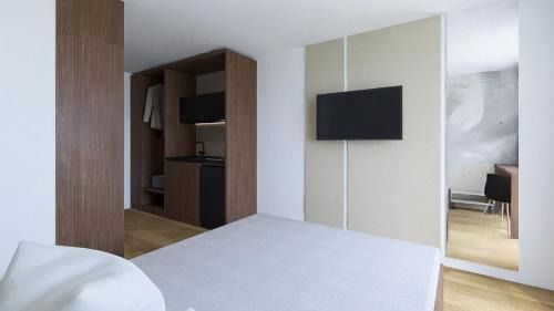 Jibert Hotel | Hotel Bravo Iasi