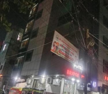 Kanpur Hotel | Hotel Bridge View