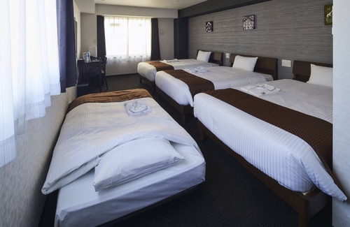 Higashikujo Kitakarasumacho Hotel | Hotel Briller