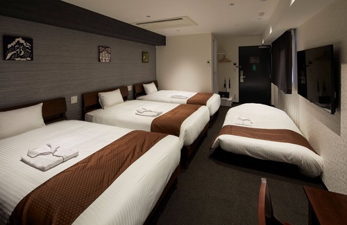 Higashikujo Kitakarasumacho Hotel | Hotel Briller