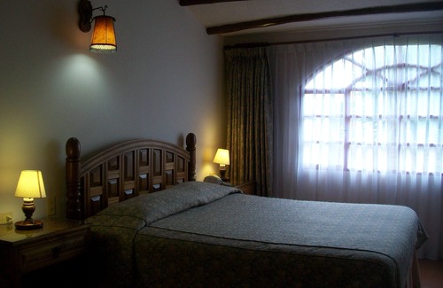 Paipa Hotel | Hotel Cabanas El Porton