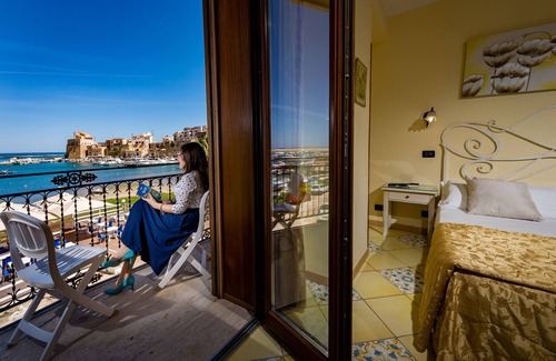 Castellammare del Golfo Hotel | Hotel Cala Marina