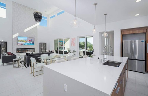 Palm Springs House | Hotel California at Miralon