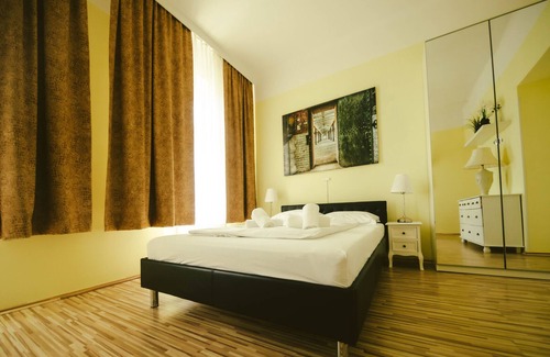 Rudolfsheim-Funfhaus Hotel | Hotel California