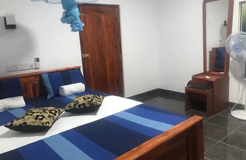 Debarawewa House | Hotel Camorich