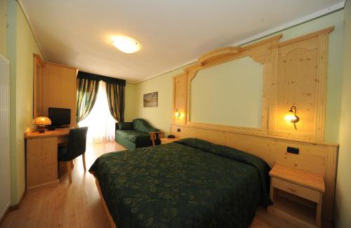 Pinzolo Hotel | Hotel Canada