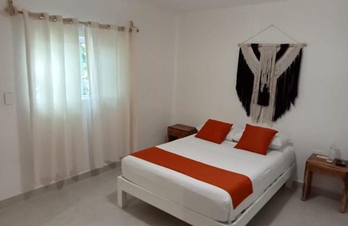 Puerto Morelos Hotel | Hotel Caracol Puerto Morelos