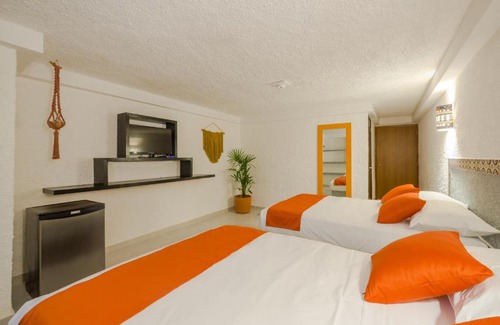Puerto Morelos Hotel | Hotel Caracol Puerto Morelos