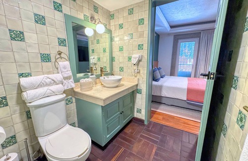 Santa Catarina Hotel | Hotel Casa Alebrije: Junior Suite King - 02