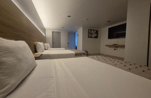 Aguascalientes Hotel | Hotel Casa Galeana Centro con Estacionamiento Privado