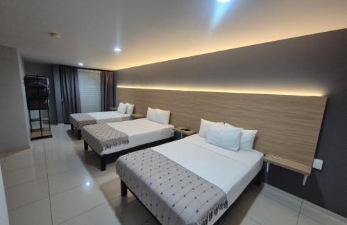 Aguascalientes Hotel | Hotel Casa Galeana Centro con Estacionamiento Privado