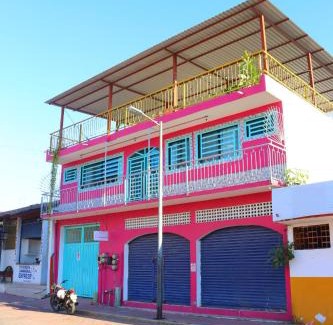 Centro House | Hotel Casa Mandarine , Amazing Private Rooms w Balcony, Rooftop, Hammocks, AC, SmarTV, 100mbs!