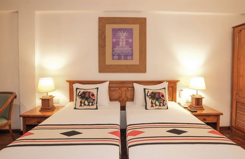Kandy Hotel | Hotel Casamara