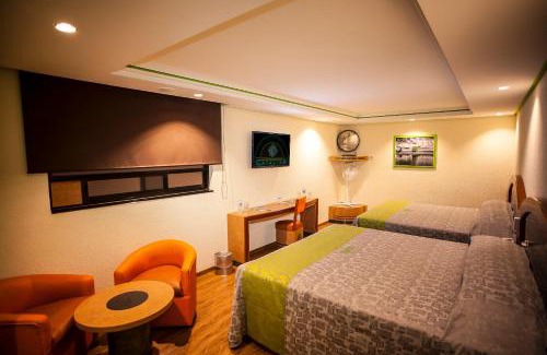 Cuauhtemoc Hotel | Hotel Catalina