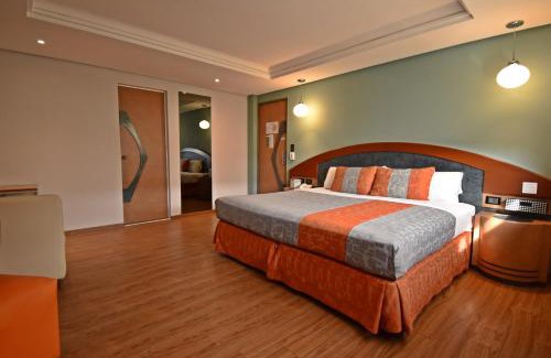 Cuauhtemoc Hotel | Hotel Catalina