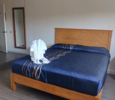 Avenida Revolucion Hotel | Hotel Catalina