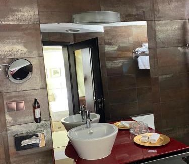 Old Town Hotel | Hotel Central Sarajevo - Gym, Pool & Spa