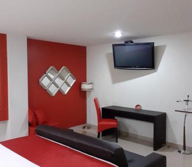 Camelinas Hotel | Hotel CEO