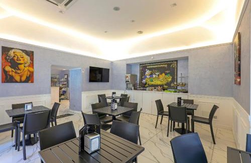 Naples City Centre Hotel | Hotel Cesare 14