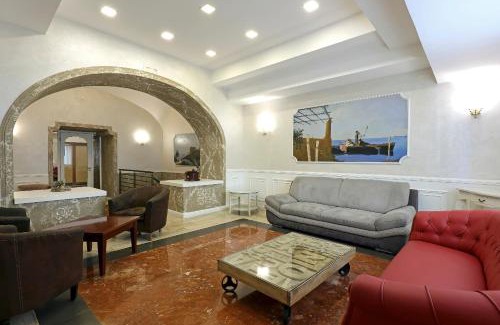 Naples City Centre Hotel | Hotel Cesare 14