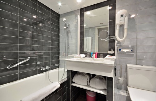 Cannes City Centre Hotel | Hotel Cezanne