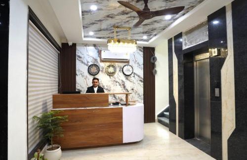 Muzaffarpur Hotel | Hotel Chandigarh View # Luxury in Budget # Lift # Restaurant