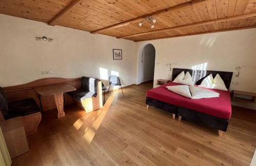 Tubre Hotel | Hotel Chavalatsch