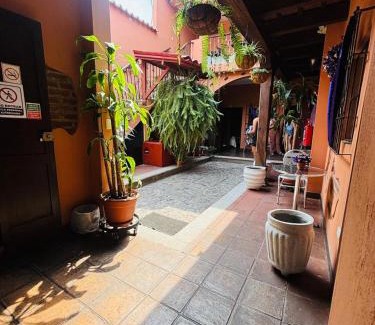 Antigua Guatemala Hotel | Hotel Chilero Y Café