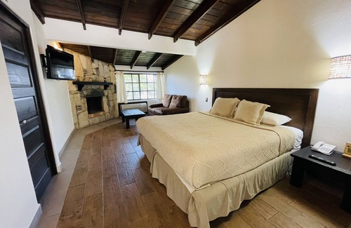 San Pedro Garza Garcia Hotel | Hotel Chipinque