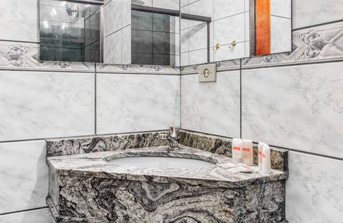 Zona Leste Hotel | Hotel City