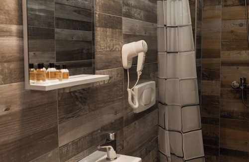 Pristina Hotel | Hotel City Star