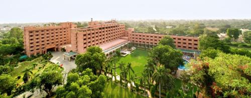 Agra Hotel | Hotel Clarks Shiraz