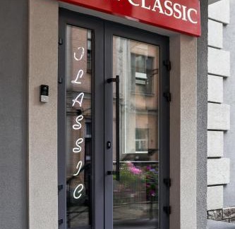 Shevchenkivs'kyi District Hotel | Hotel Classic