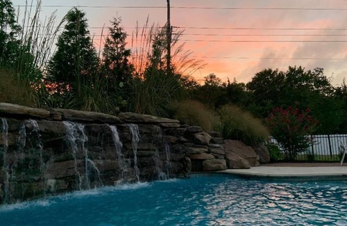 Lower Township House | Hotel - Coastal Suites Cape May [5, Single King]