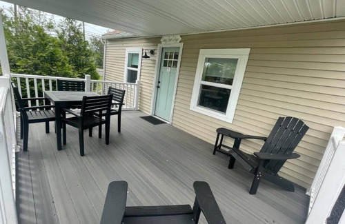 Lower Township House | Hotel - Coastal Suites Cape May [6, Single King]