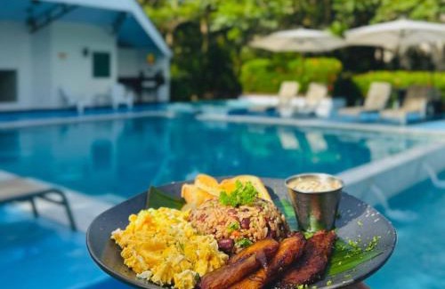 Parrita Hotel | HOTEL COCOMAR
