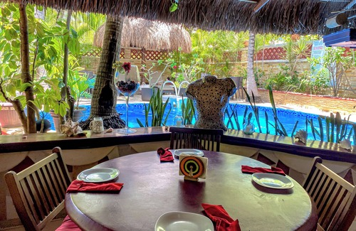 Villa Juarez House | HOTEL COCOS CABAÑAS - BUNGALOW QUEEN NARANJA